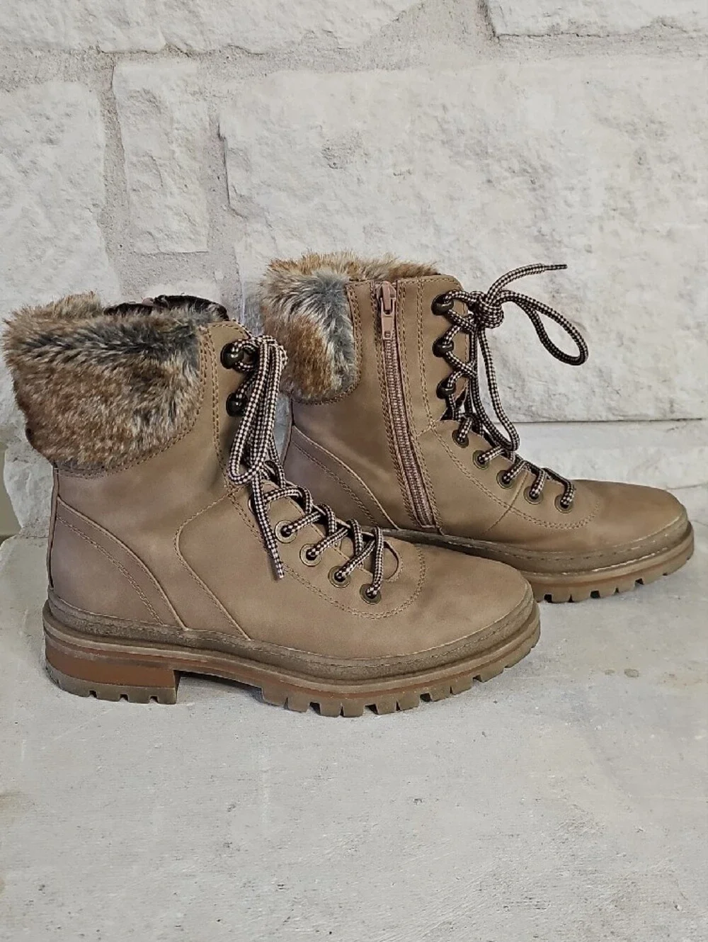 Steve Madden Leather Keystone Lug Hiker Boot Faux Fur Trim Sz 7.5